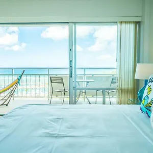 Ilikai & Luxury Apartahotel